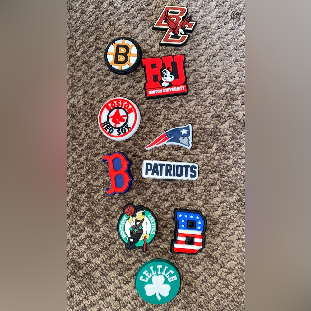 Boston set of croc charms